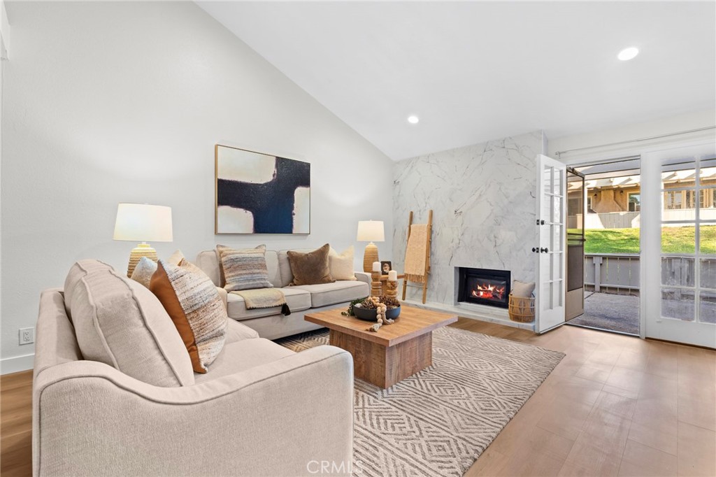 5617 Adobe Falls