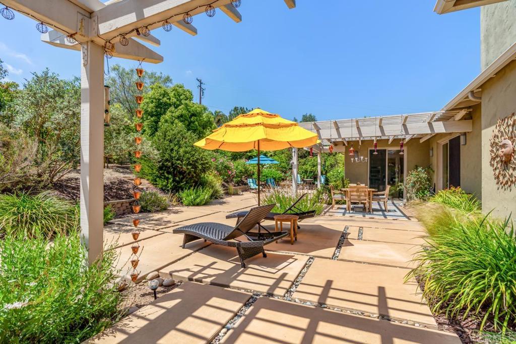 1444 N Twin Oaks Valley RD