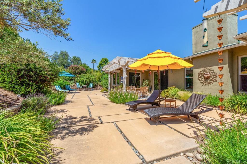 1444 N Twin Oaks Valley RD