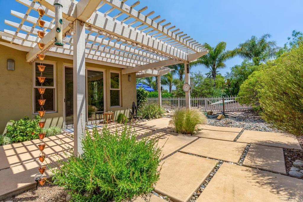 1444 N Twin Oaks Valley RD