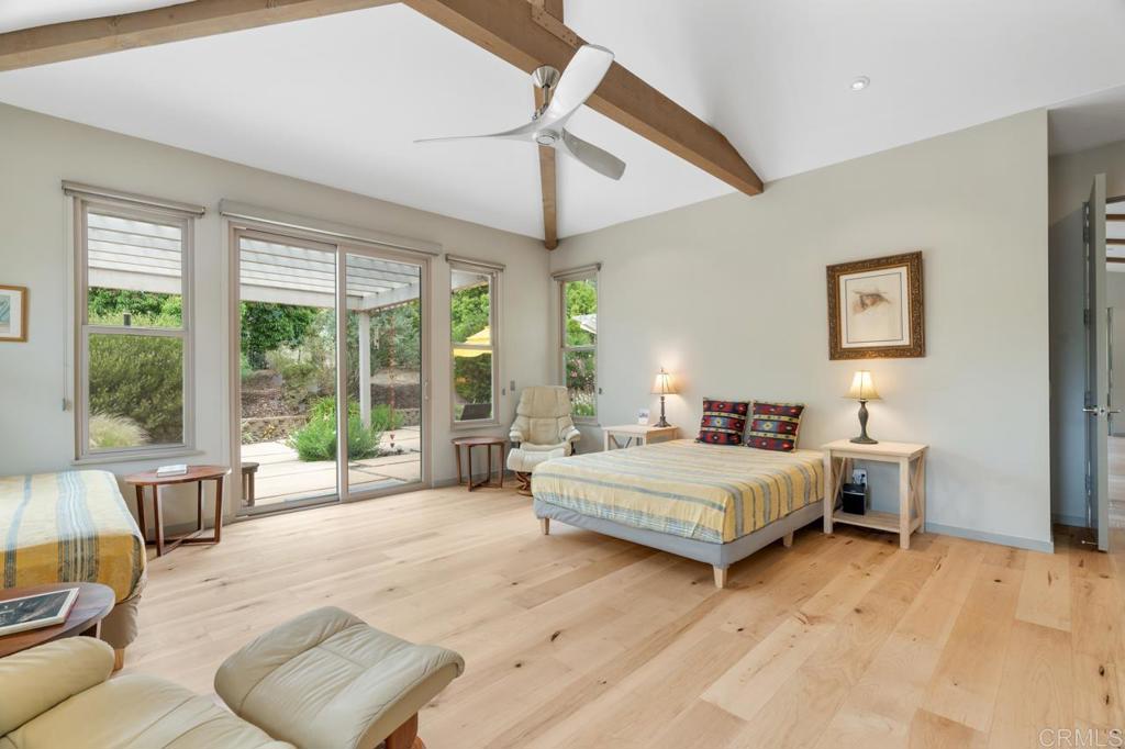 1444 N Twin Oaks Valley RD