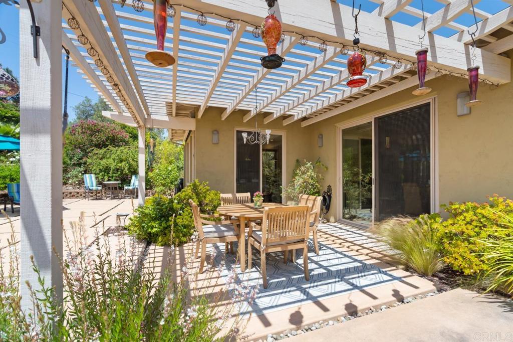 1444 N Twin Oaks Valley RD