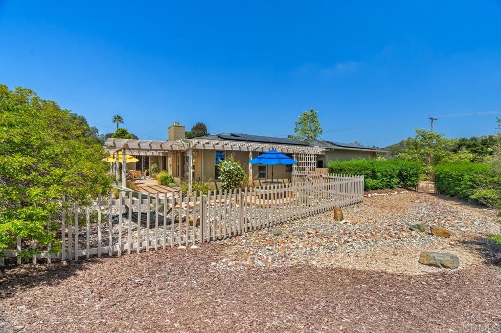 1444 N Twin Oaks Valley RD