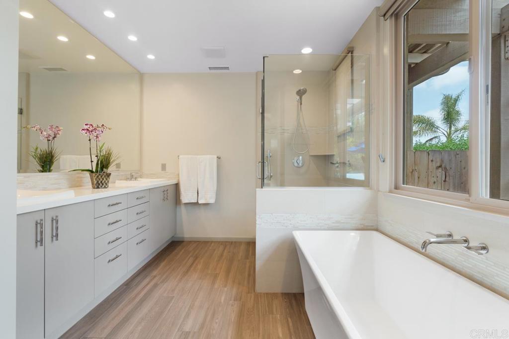 1444 N Twin Oaks Valley RD