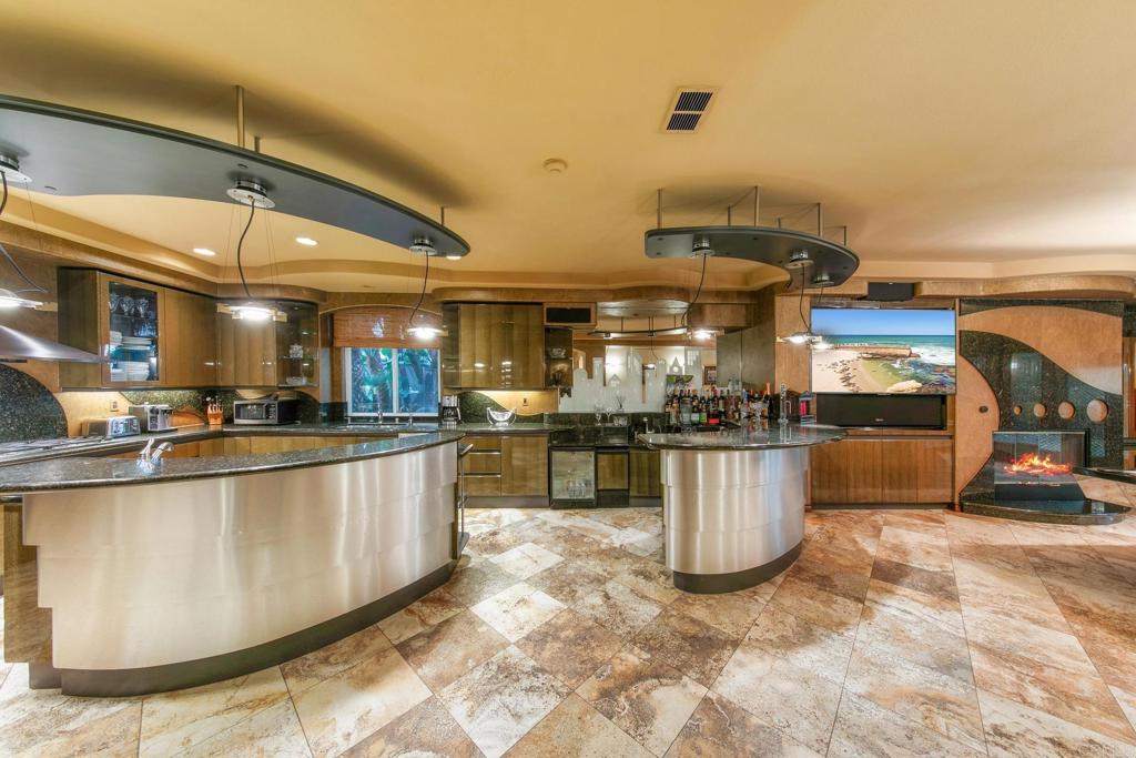 6557 Coneflower Drive