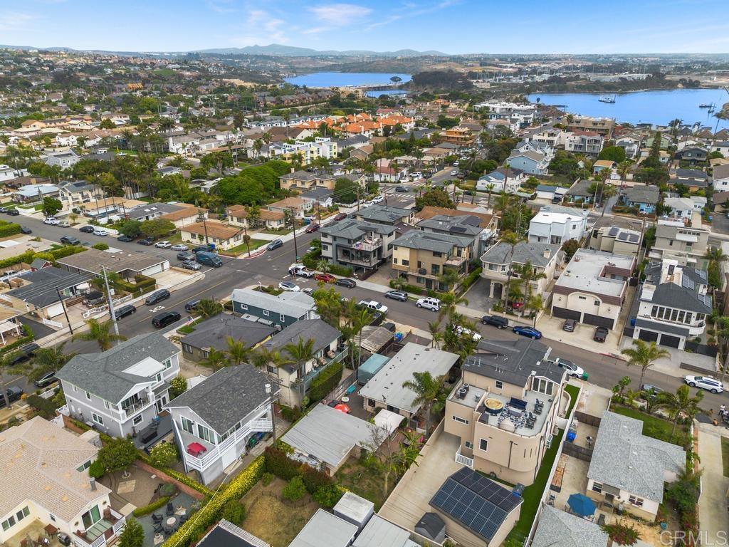 152 54 Redwood Avenue