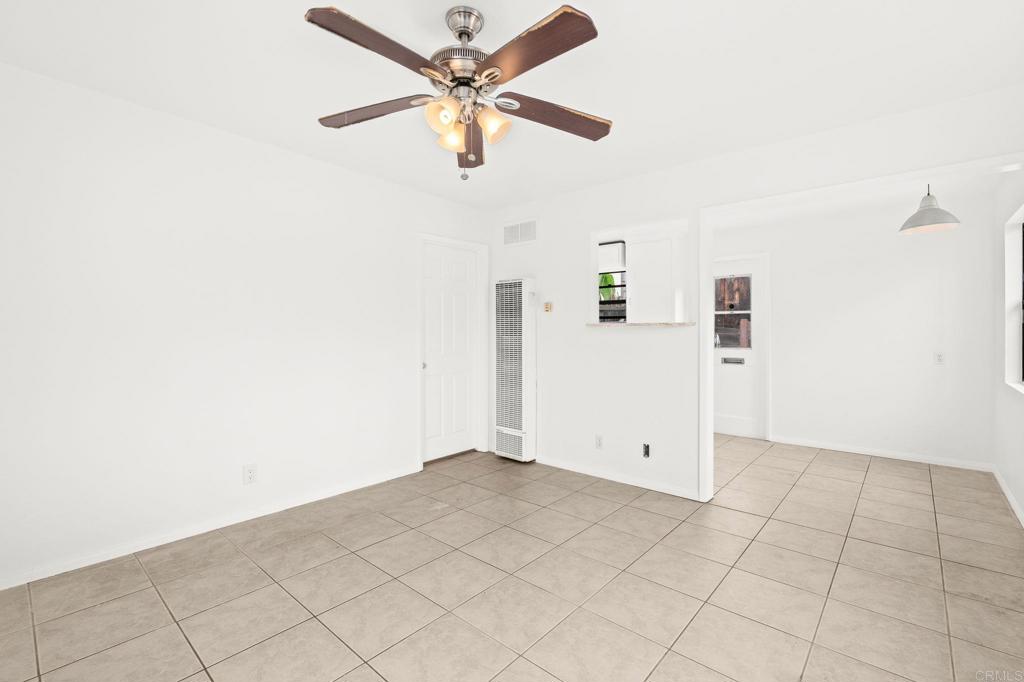 152 54 Redwood Avenue