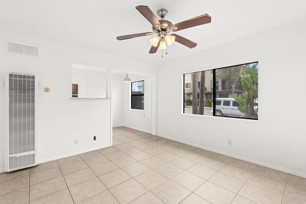 152 54 Redwood Avenue