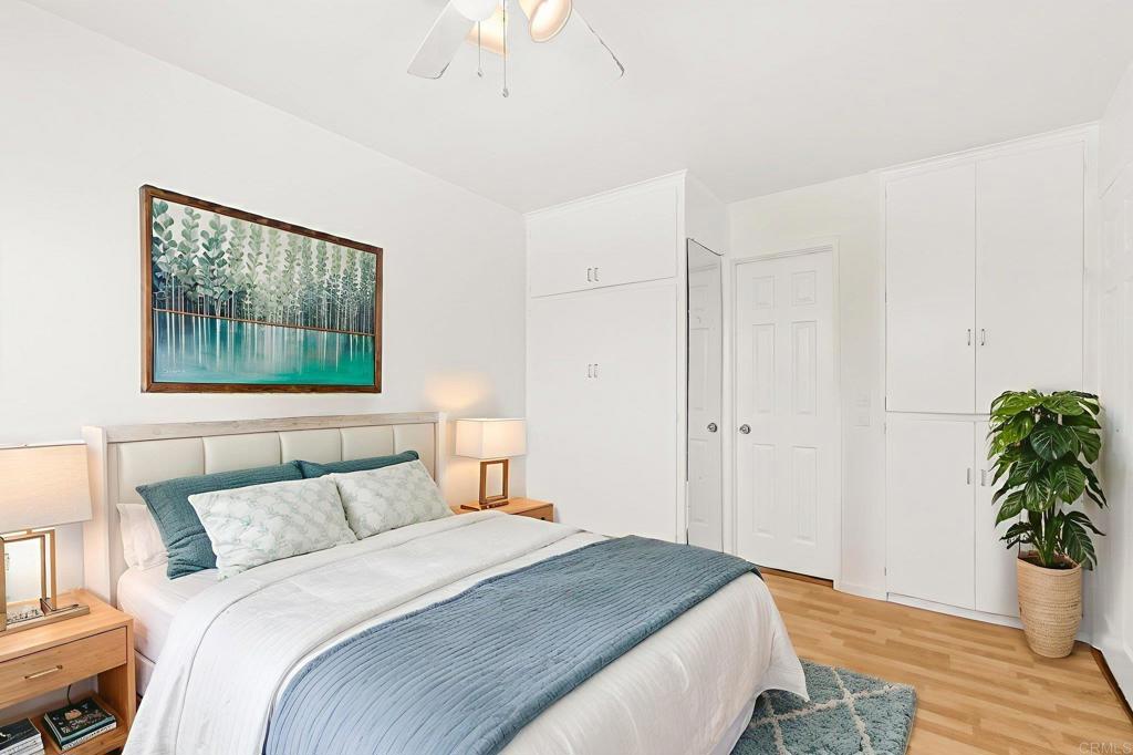 152 54 Redwood Avenue