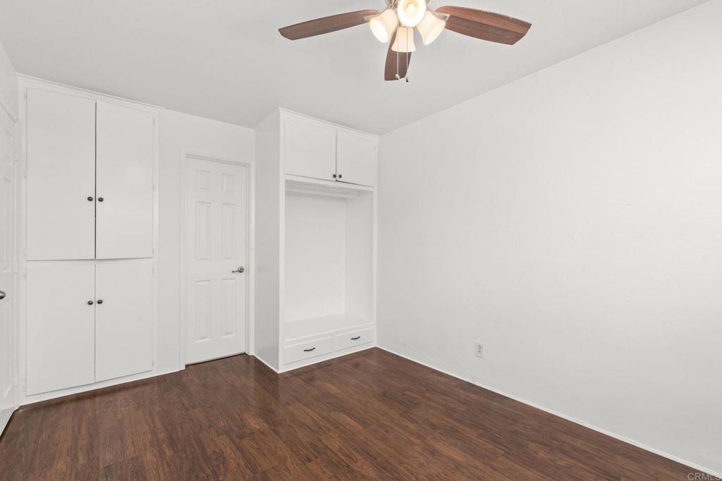 152 54 Redwood Avenue