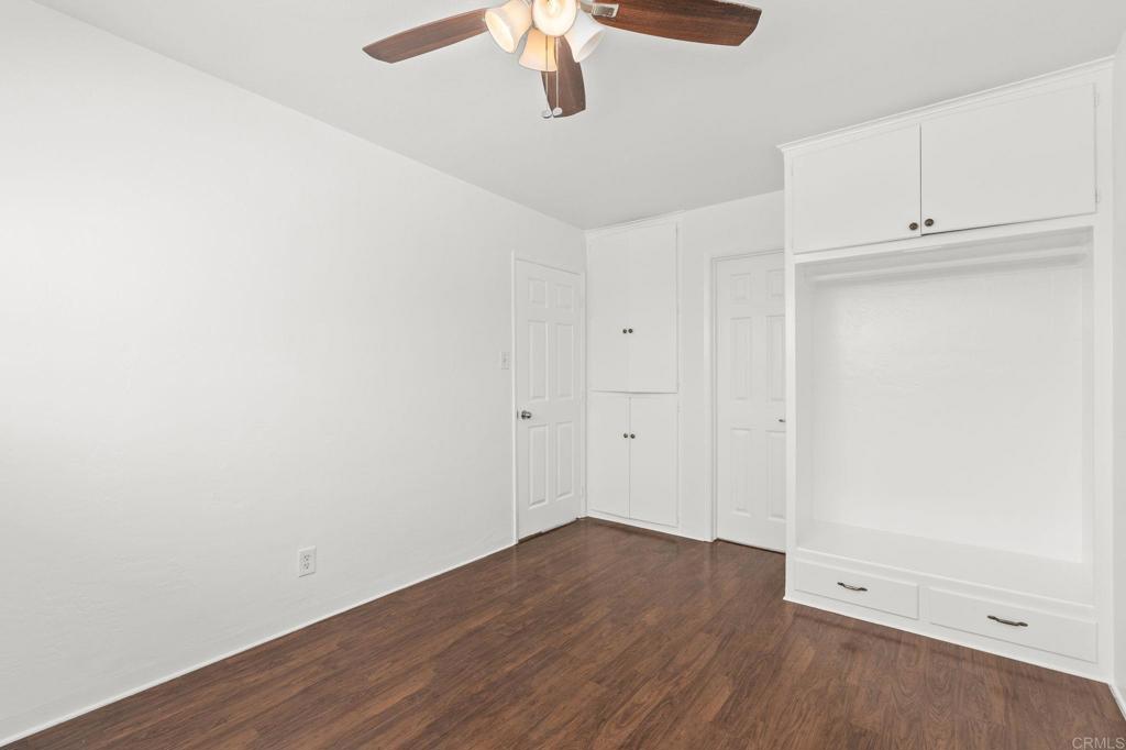 152 54 Redwood Avenue