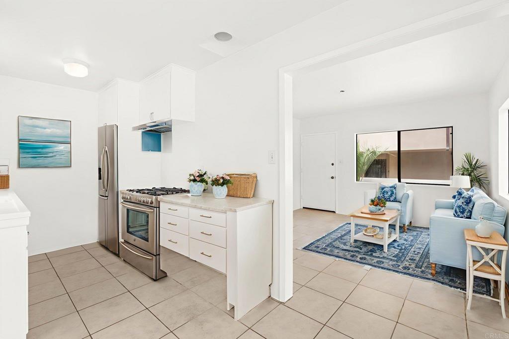 152 54 Redwood Avenue