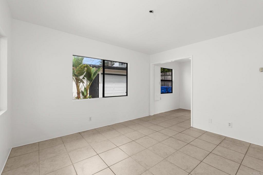 152 54 Redwood Avenue