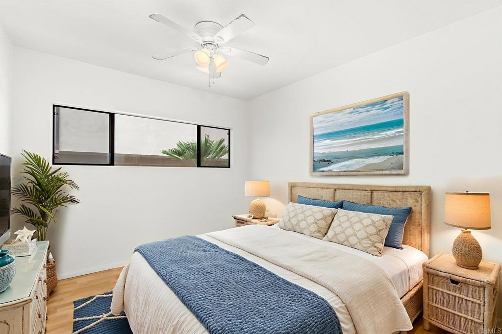 152 54 Redwood Avenue