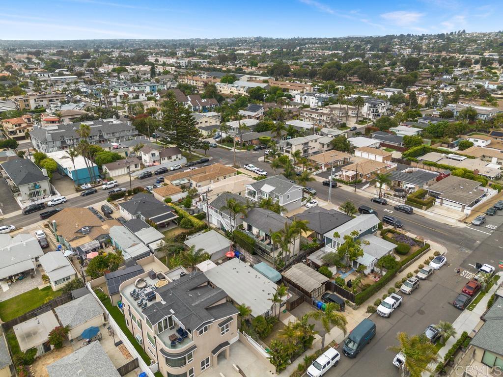 152 54 Redwood Avenue