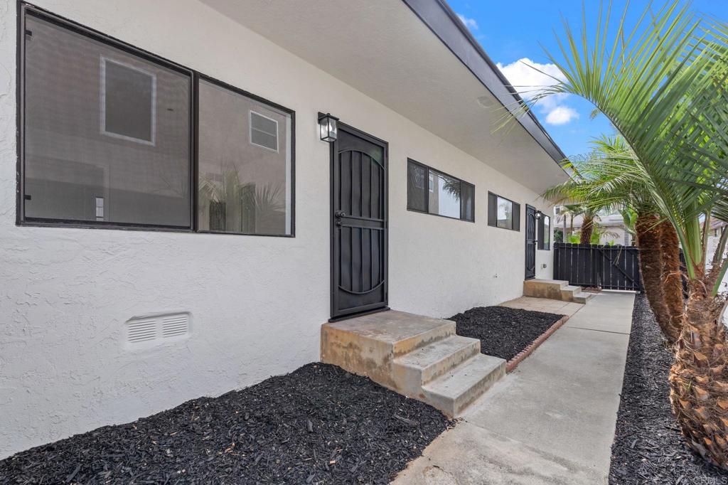 152 54 Redwood Avenue