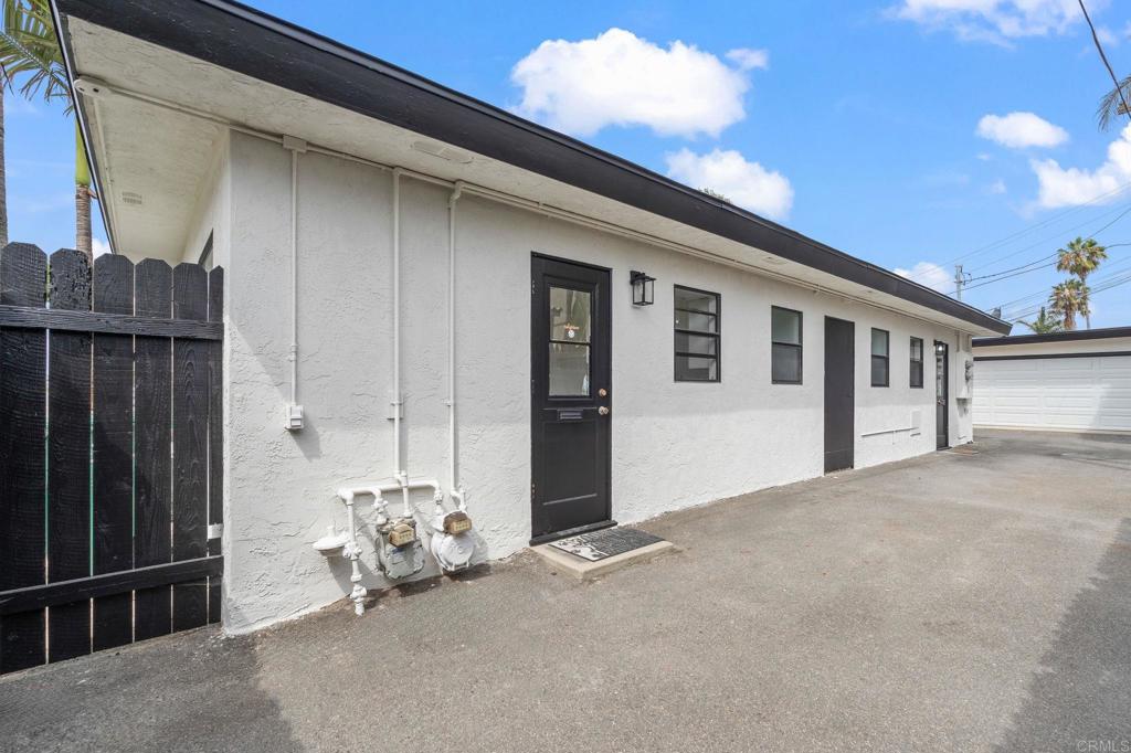 152 54 Redwood Avenue