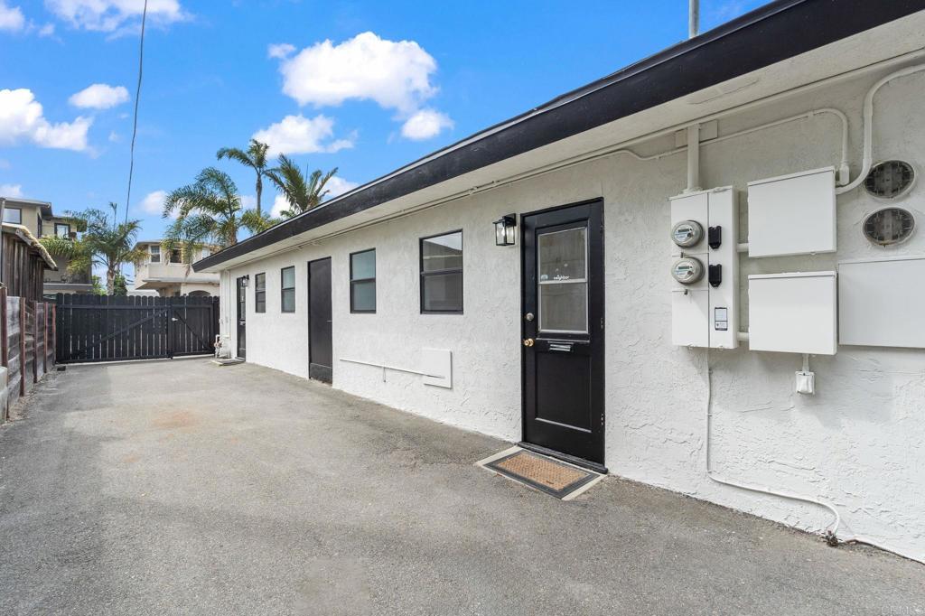 152 54 Redwood Avenue