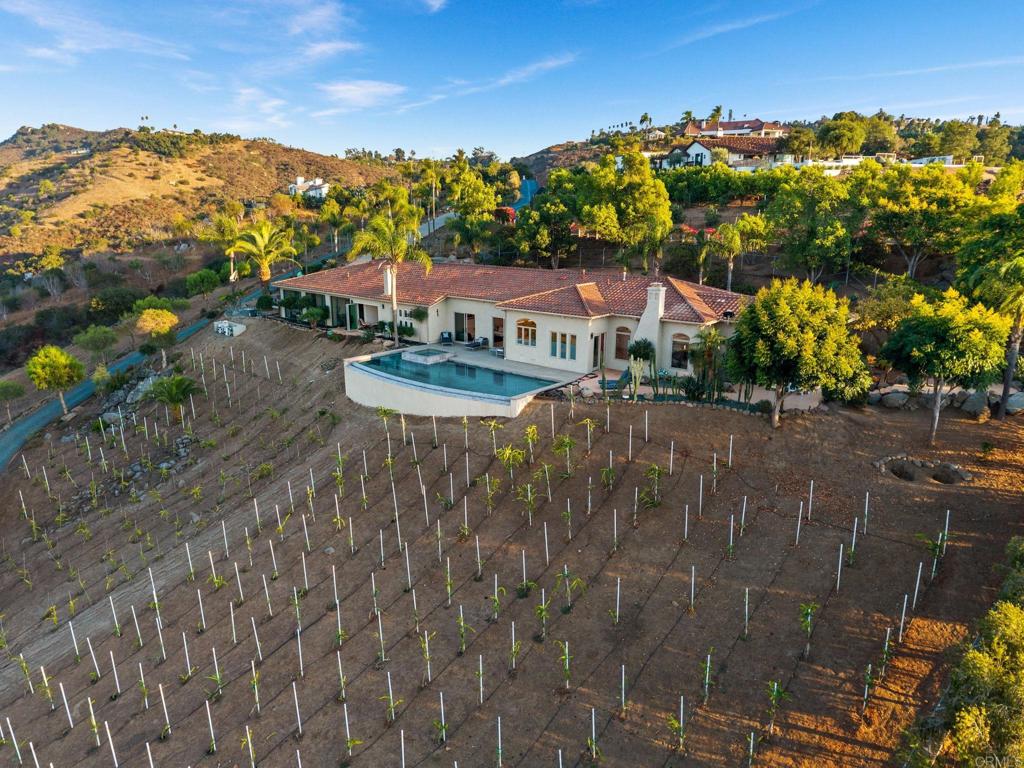 30330 Via Maria Elena