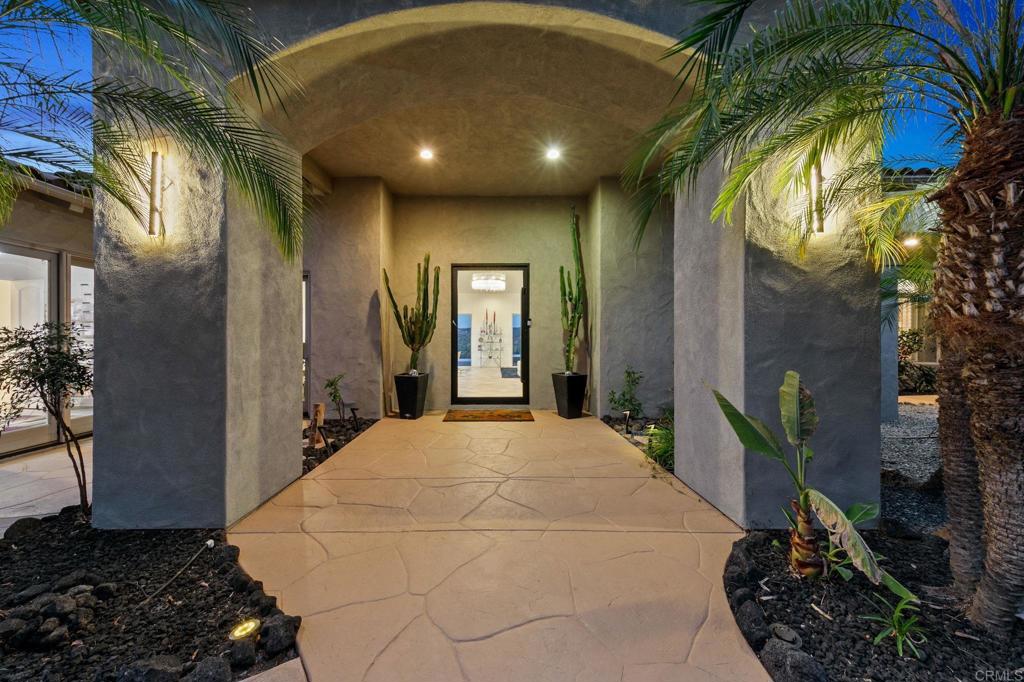 30330 Via Maria Elena