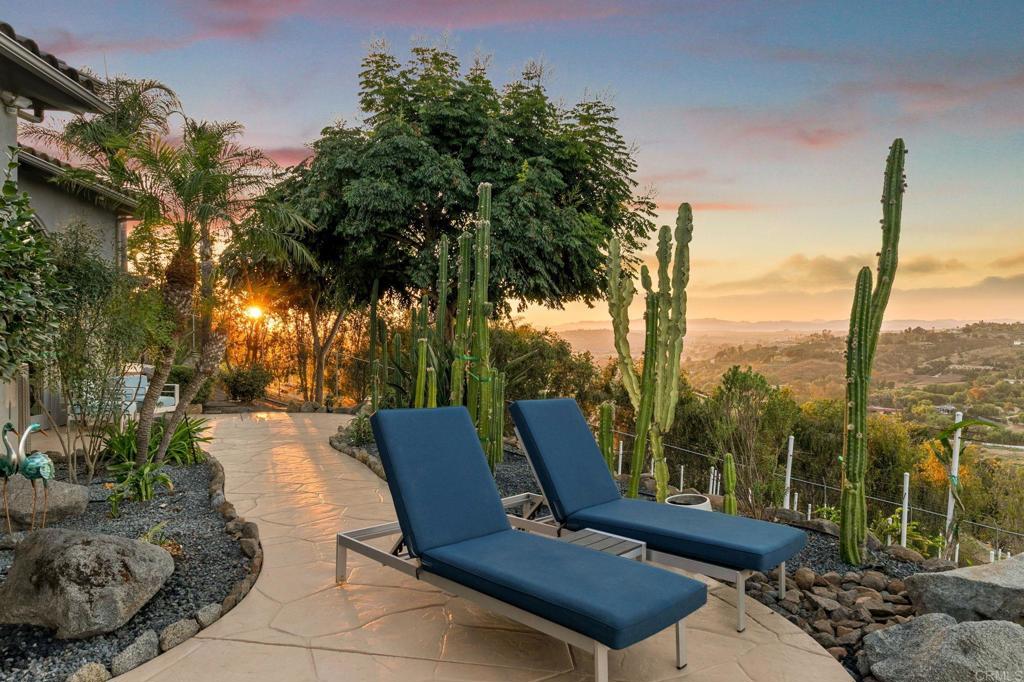 30330 Via Maria Elena