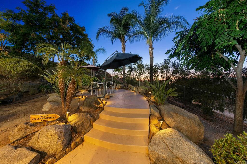 30330 Via Maria Elena