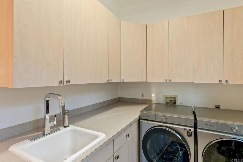 30330 Via Maria Elena