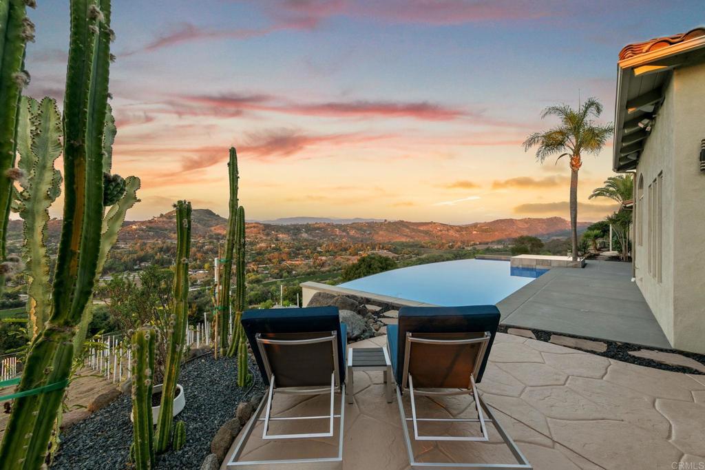 30330 Via Maria Elena