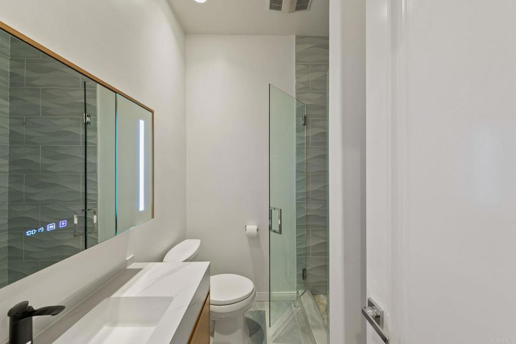 30330 Via Maria Elena