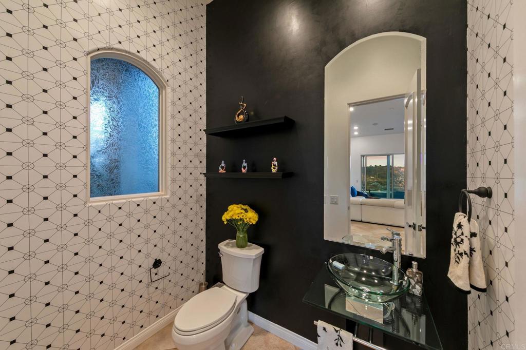 30330 Via Maria Elena