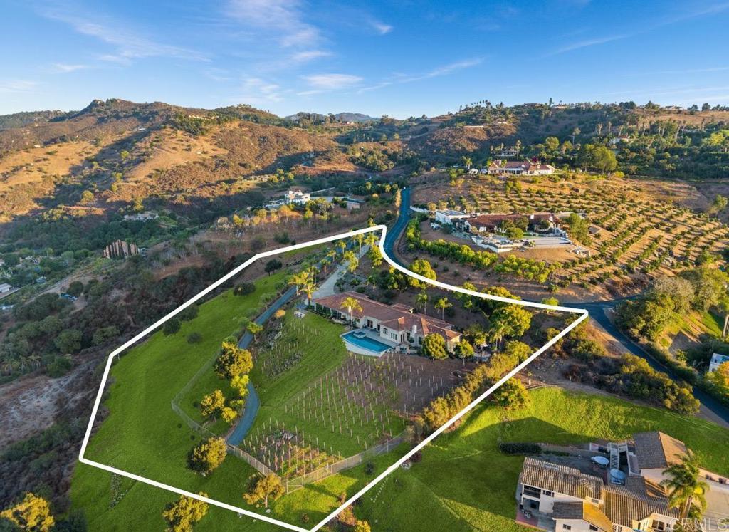 30330 Via Maria Elena