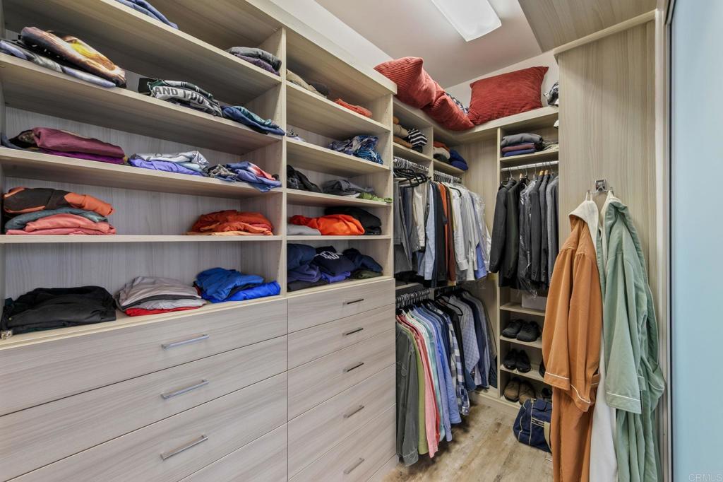 30330 Via Maria Elena