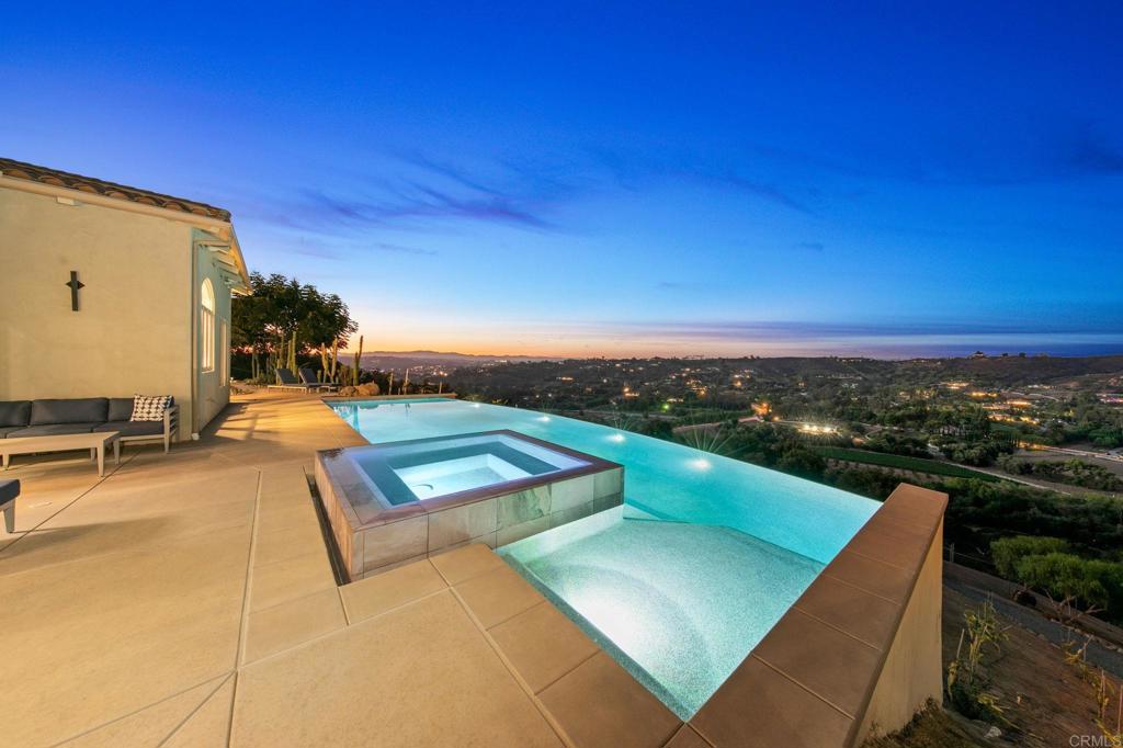 30330 Via Maria Elena