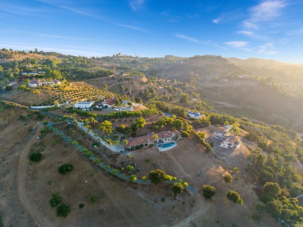 30330 Via Maria Elena