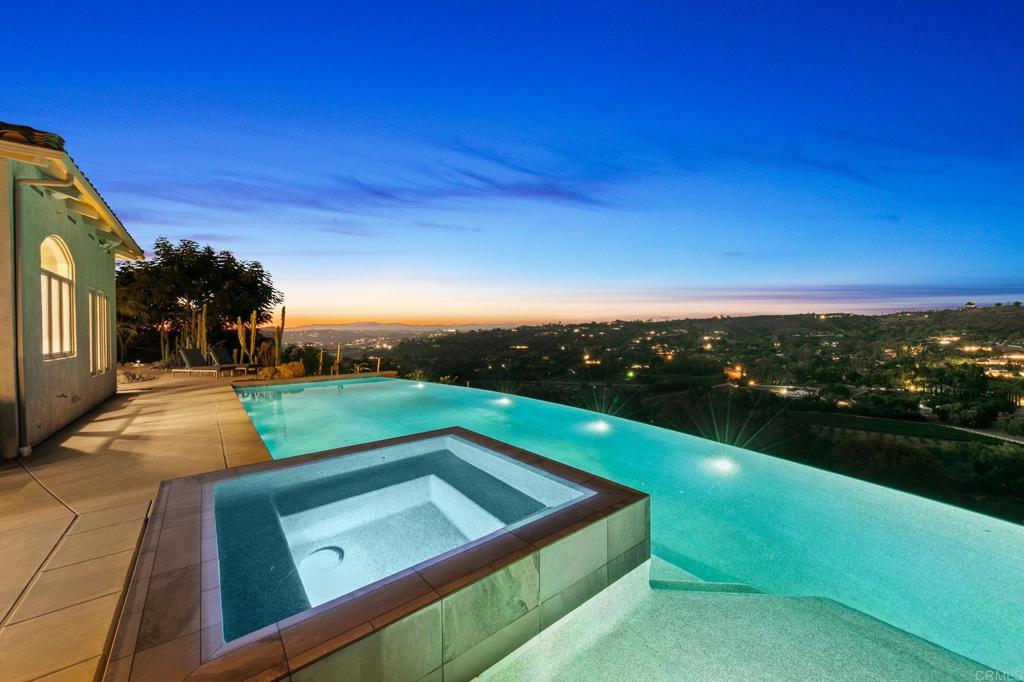 30330 Via Maria Elena