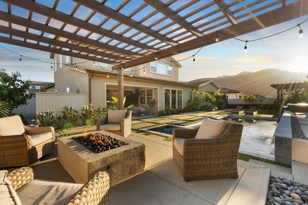 2911 Side Saddle Lane