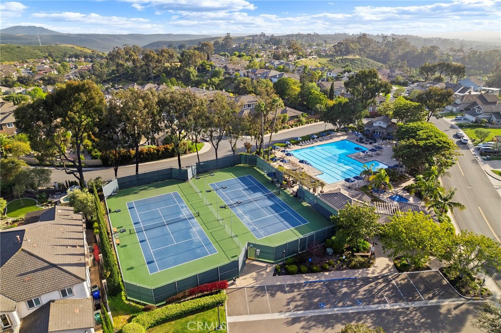 10202 Pinecastle Street