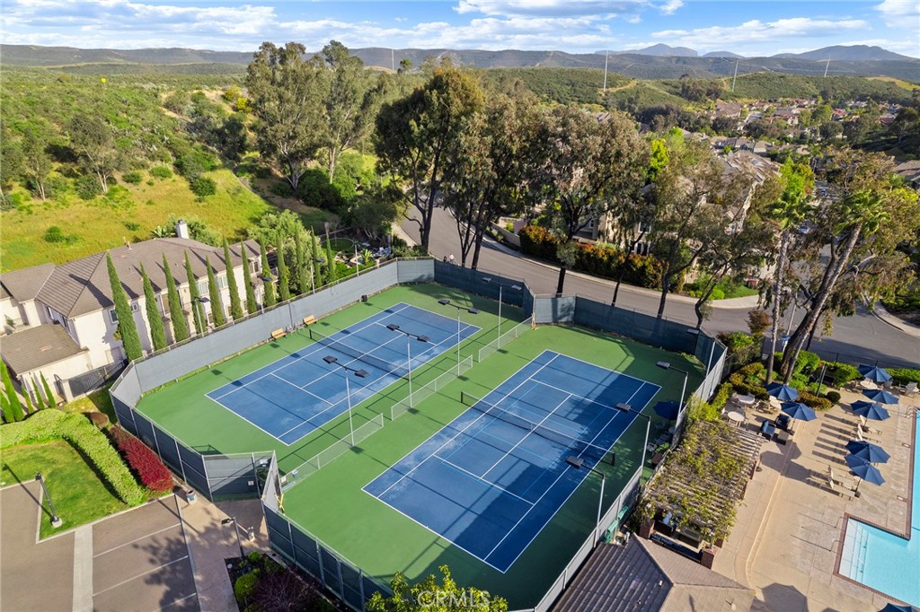 10202 Pinecastle Street