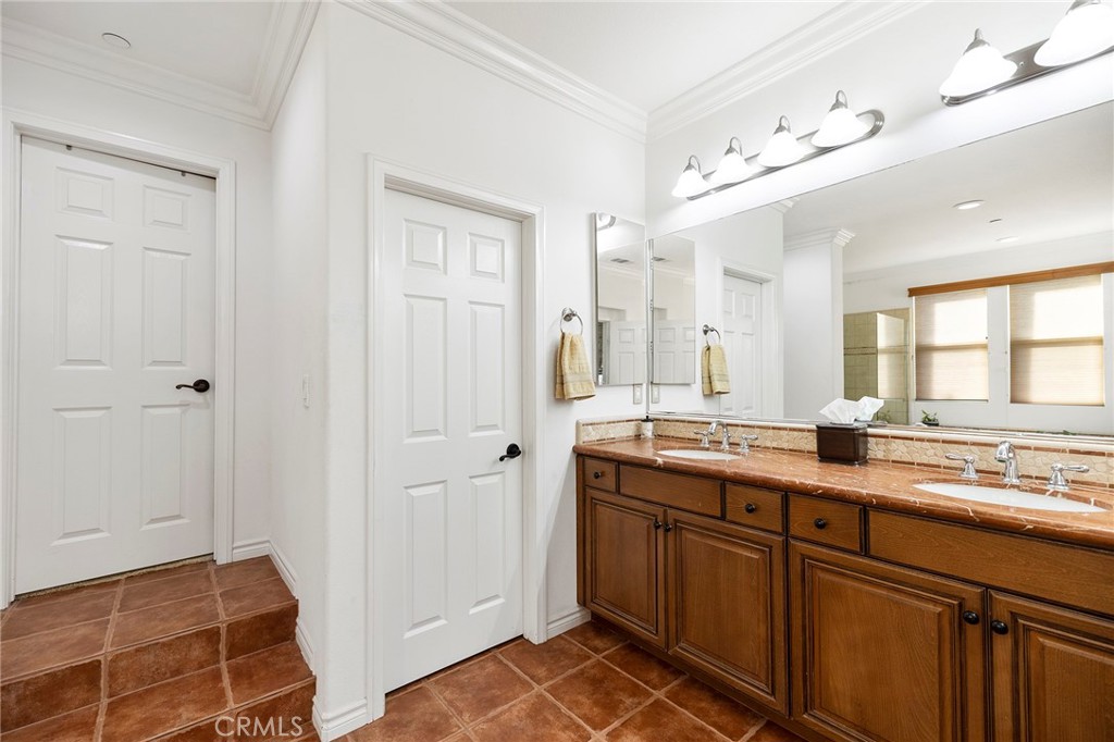 10202 Pinecastle Street