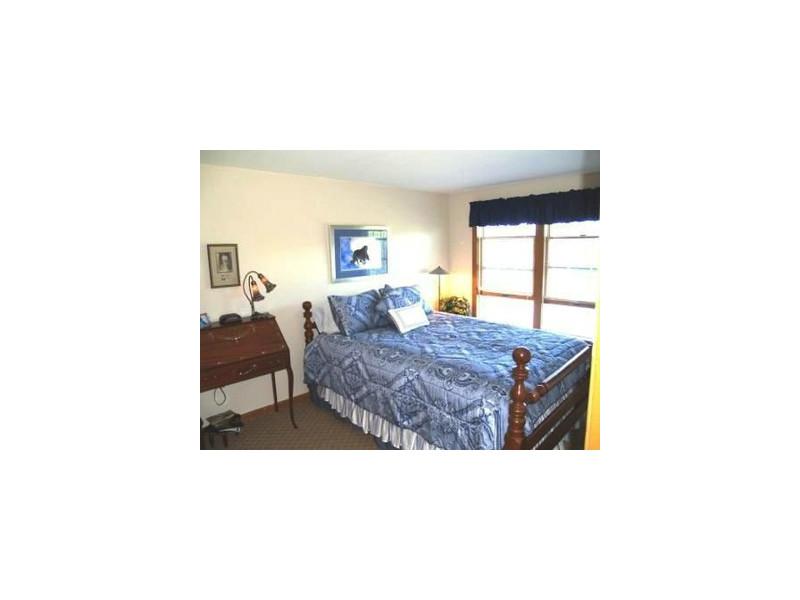 24 LAUREN Drive
