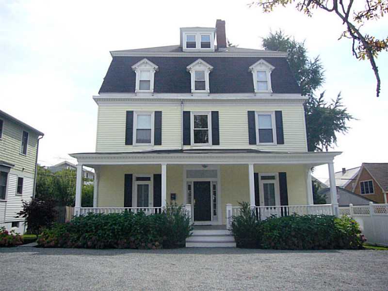 15 NARRAGANSETT Avenue