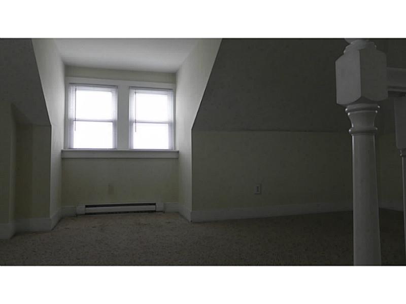 15 NARRAGANSETT Avenue