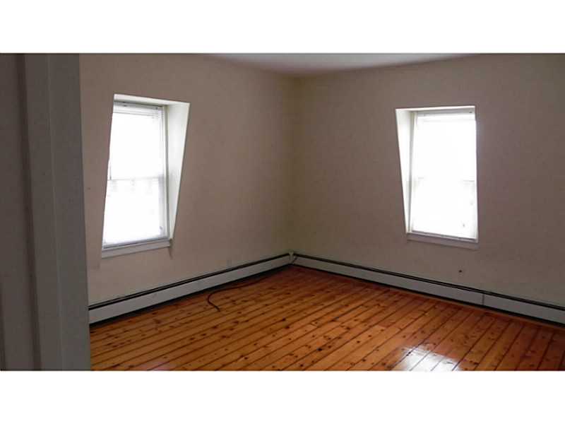 15 NARRAGANSETT Avenue