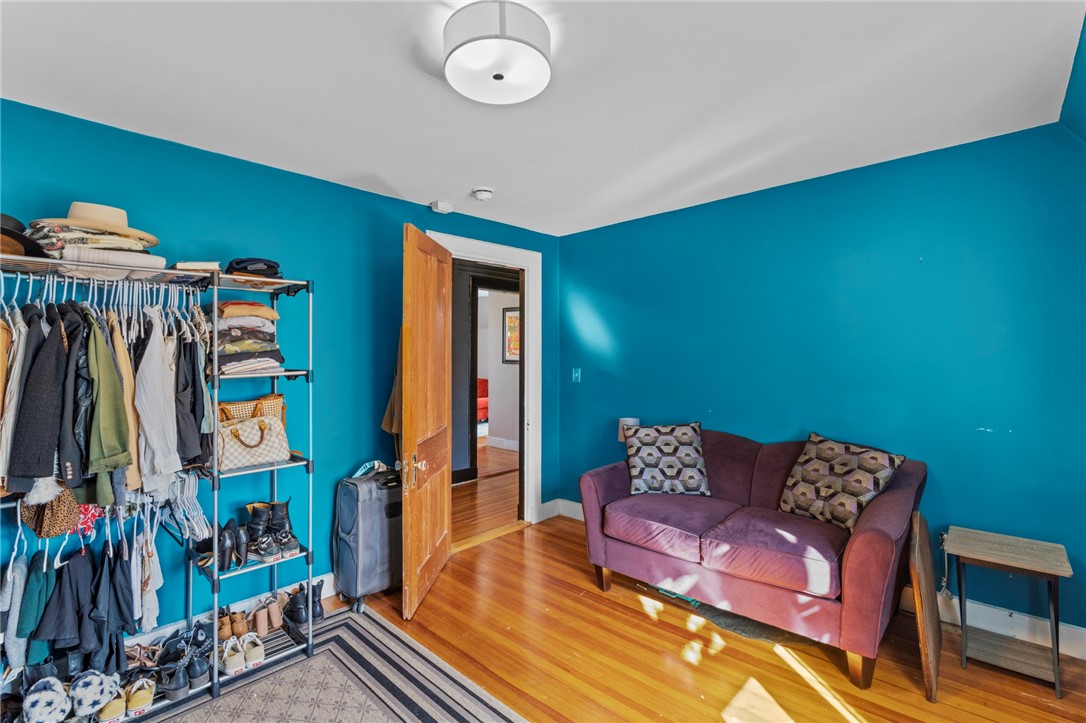 569 Spring Street 3