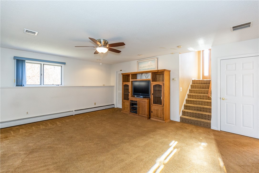 25 Ivy Hollow Court