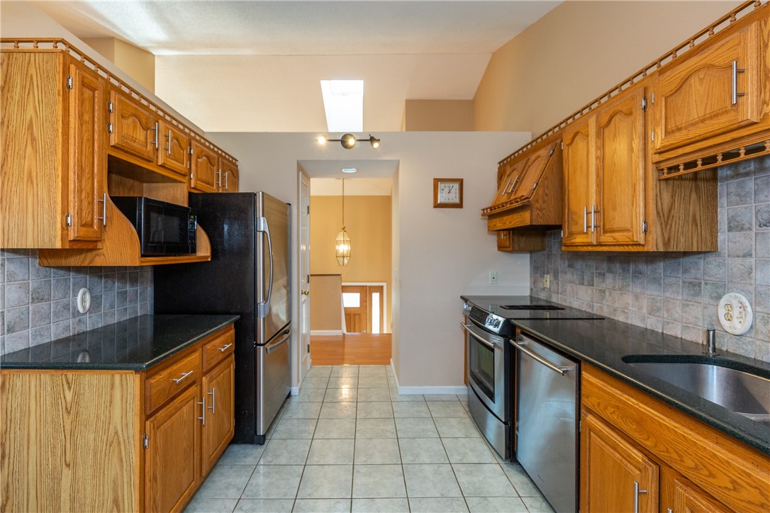 25 Ivy Hollow Court