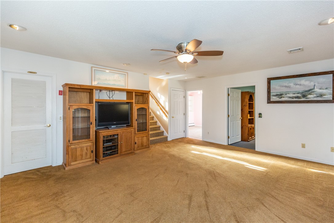 25 Ivy Hollow Court