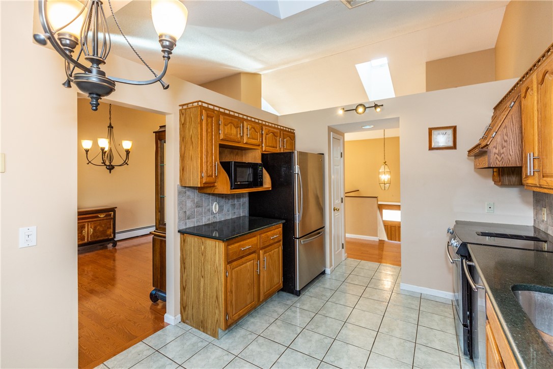 25 Ivy Hollow Court