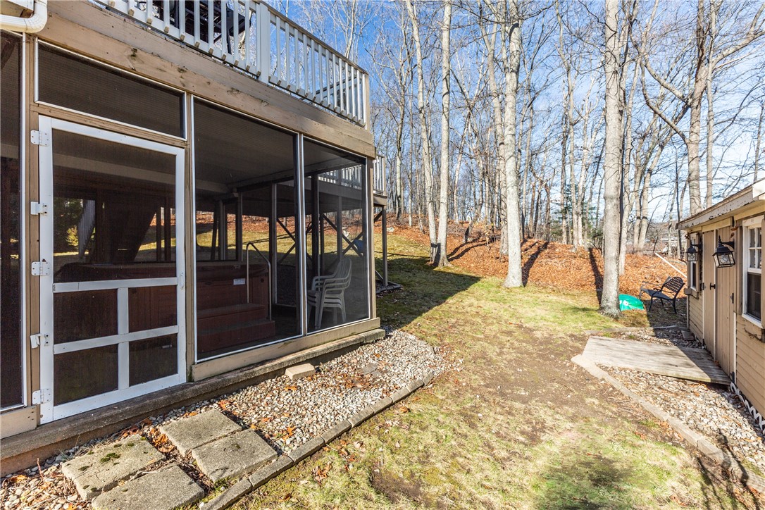 25 Ivy Hollow Court