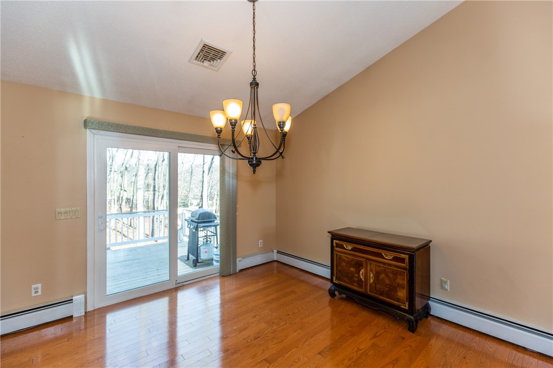 25 Ivy Hollow Court
